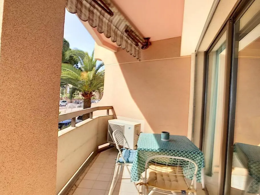 Perle Rare 2 Pieces Au Pied De La Plage Et Piscine Residence Mandelieu-la-Napoule Apartment